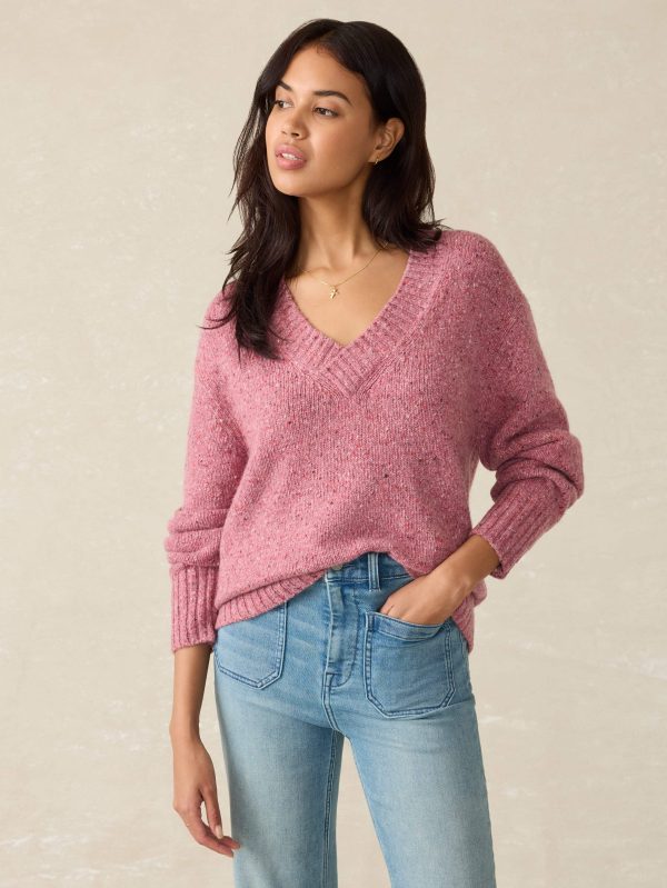 FA24_WOMENS_WTF2428-YSH_DRIFTWOOD_DONEGAL_SWEATER_BERRY_SHAKE_OM_FRONT_CROP_1.jpg