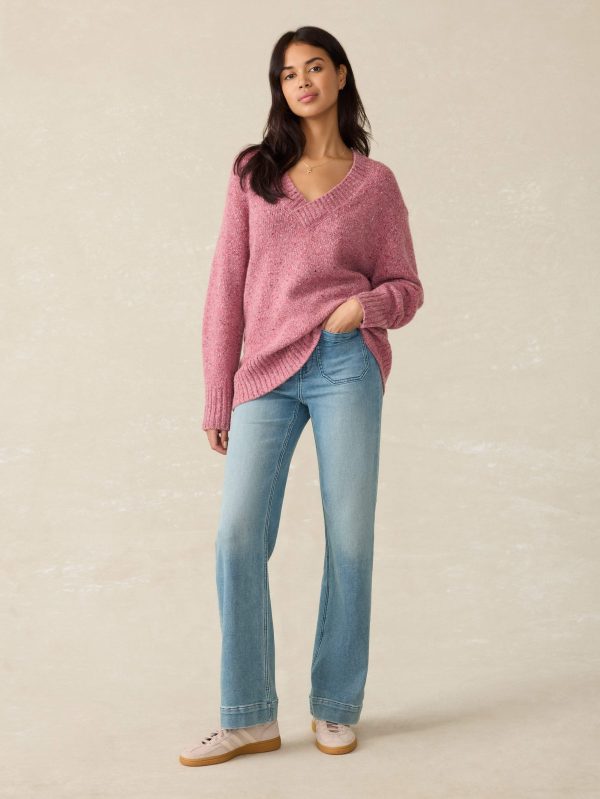 FA24_WOMENS_WTF2428-YSH_DRIFTWOOD_DONEGAL_SWEATER_BERRY_SHAKE_OM_FULL_BODY_1.jpg