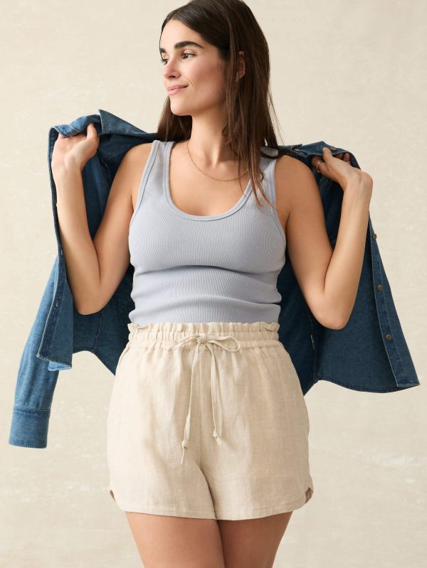 FAH2152_FA24-faherty-WBU2404-FLX-FLAX-LAGUNALINENTIEWAISTSHORT_OM_EDITORIAL_1.jpg