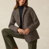 HOL24-FAHERTY-WOMENS-WOH2423-MMH-INLET-HERRINGBONE-BLAZER-MOCHA-MOUNTAIN-HOUNDSTOOTH_OM_EDITORIAL_2.jpg