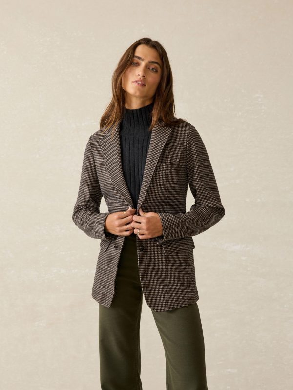 HOL24-FAHERTY-WOMENS-WOH2423-MMH-INLET-HERRINGBONE-BLAZER-MOCHA-MOUNTAIN-HOUNDSTOOTH_OM_FRONT_CROP_1.jpg