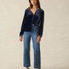 HOL24-FAHERTY-WOMENS-WTH2402-NVY-STRETCH-SILK-VELVET-ROWAN-TOP-NAVY_OM_FULLBODY_1.jpg