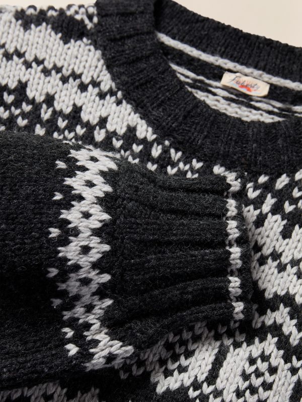HOL24_WOMENS_WYH2403-GVF_WILLOW_CREEK_SWEATER_GREY_VALLEY_FAIRISLE_DETAIL_1.jpg