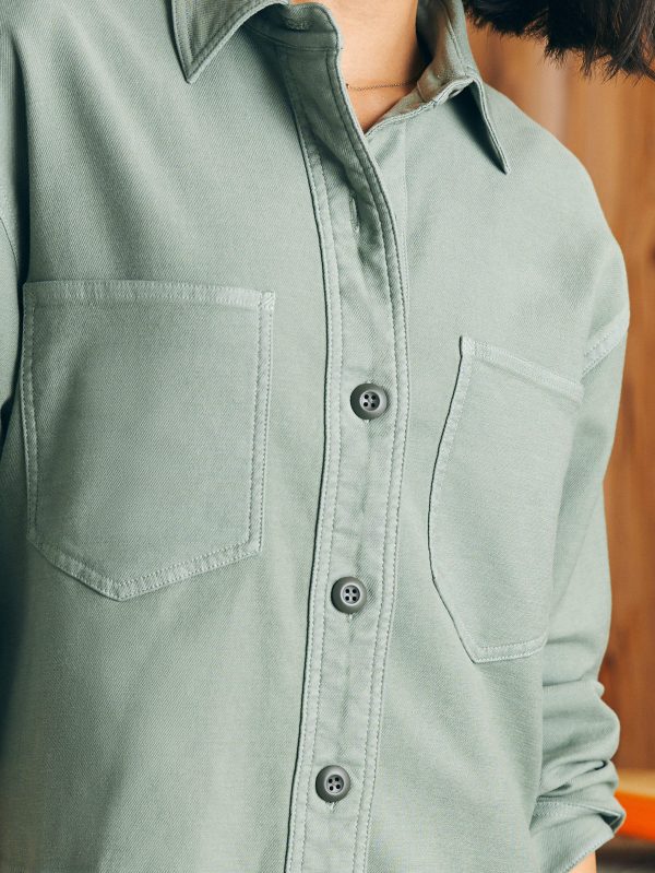 SP24-faherty-WOS2410-OGE-stretch-terry-overshirt-coastal-sage_OM_DETAIL1_1.jpg